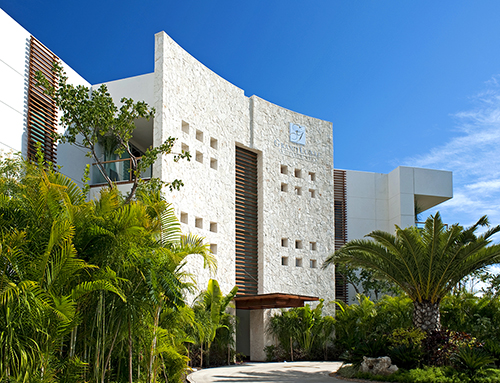 Grand Luxxe Jungle Riviera Maya.